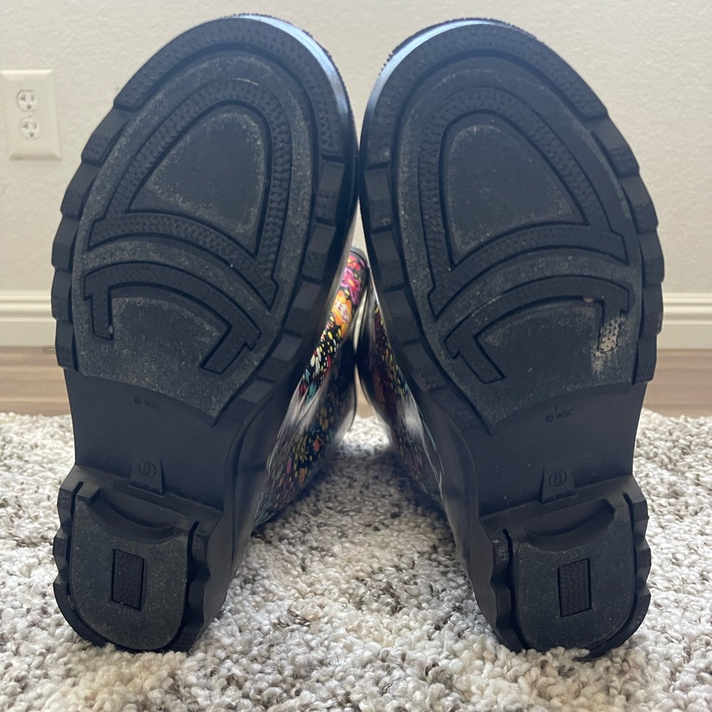 Western Chief Rain/garden Boots - Picture 2 of 9